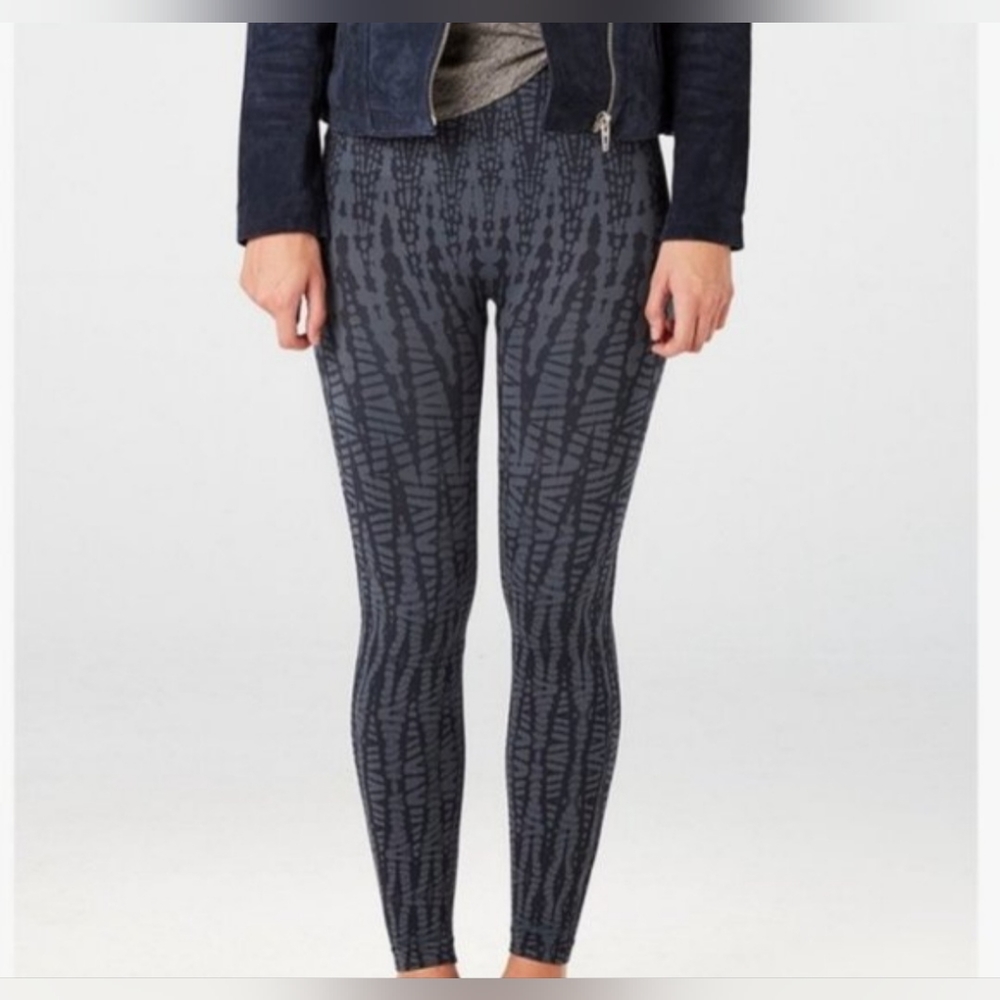 NWT SPANX shape wear leggings